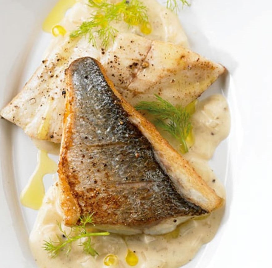 Dorade im Paprika Weinsauce